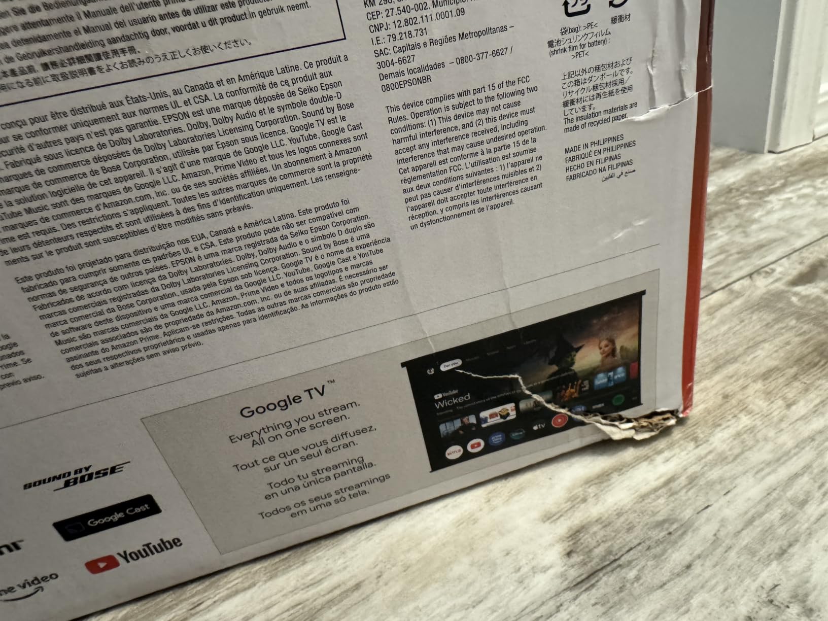 Epson Lifestudio Flex Plus 4K PRO-UHD Portable Lifestyle Projector customer photo 2