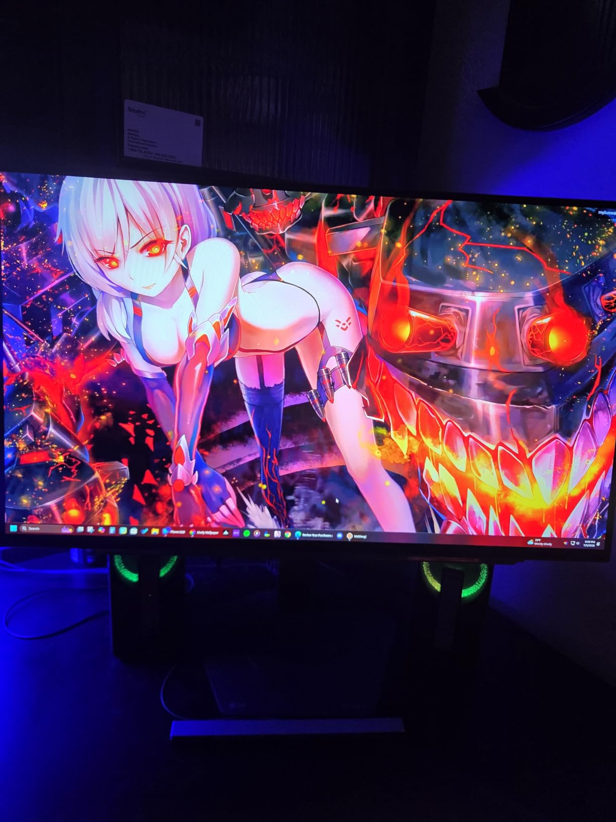 LG 27GX704A-B 27-inch Ultragear QHD (2650x1440) OLED Gaming Monitor 240Hz, 0.03ms, NVIDIA G-Sync Compatible, AMD FreeSync Premium Pro, VESA Display HDR TrueBlack400, HDMI 2.1, DisplayPort, Black customer photo 1