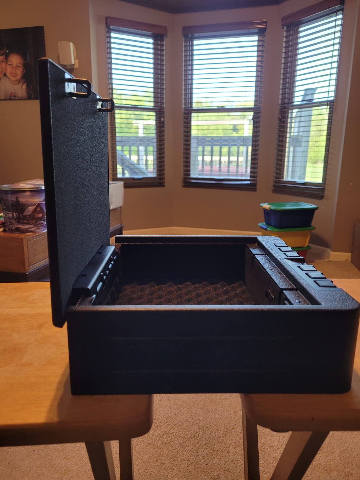 XDeer Biometric Gun Safe for Handgun, Slider Bedside Handgun Safe customer photo 1