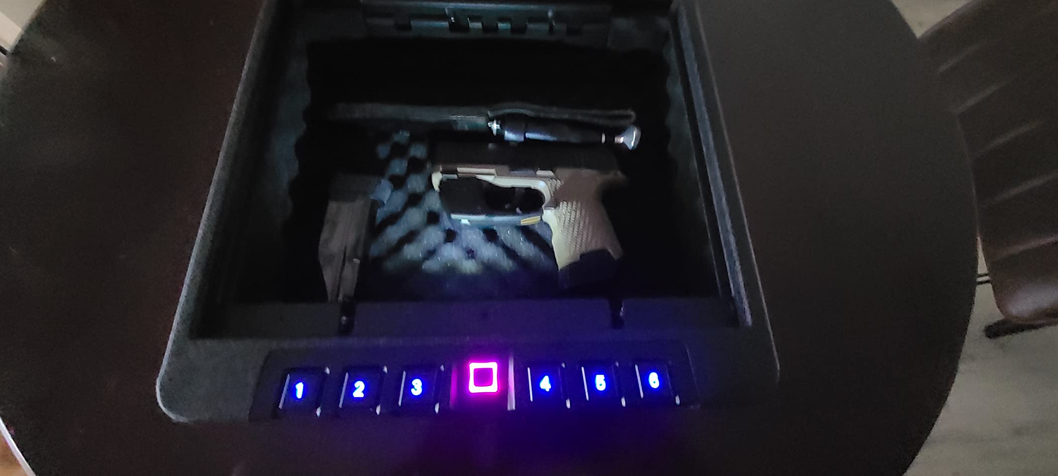 XDeer Biometric Gun Safe for Handgun, Slider Bedside Handgun Safe customer photo 2