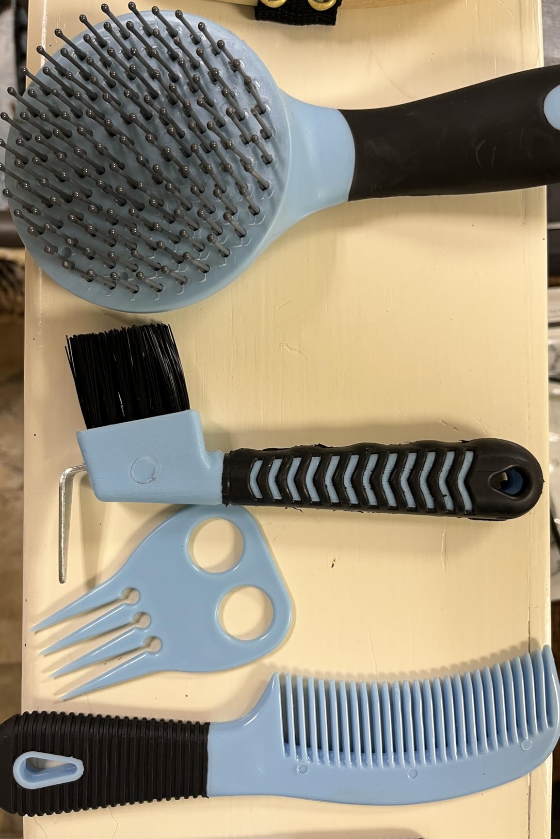 Horse Grooming Kit, 14-in-1 Professional Horse Brush Supplies Set for Grooming & Care, with Horse Brushes, Curry Comb, Hoof Pick & Waterproof Storage Tote Bag for Shining, Detangling, Massaging(Blue) customer photo 1