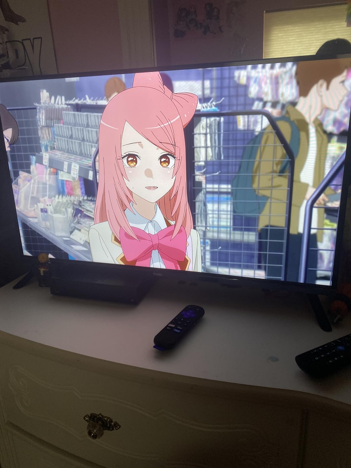 Roku 32-Inch Select Series Smart TV 2026-1080p Full HD TV - RokuTV customer photo 1