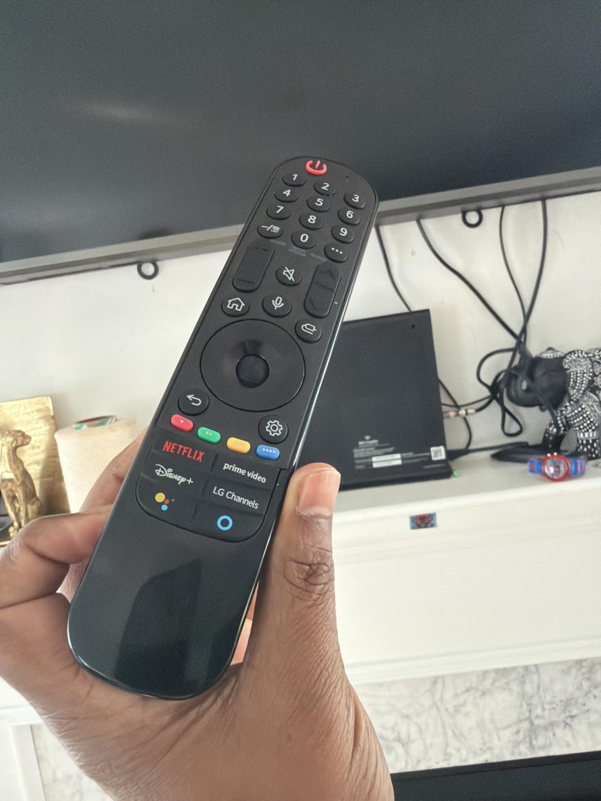 Universal TV Remote Control for Samsung LG Vizio TCL Hisense Sony TVs | Single remote, great value, no setup. Wide TV compatibility. Reliable IR tech. Quick streaming buttons. Long-lasting build. customer photo 2