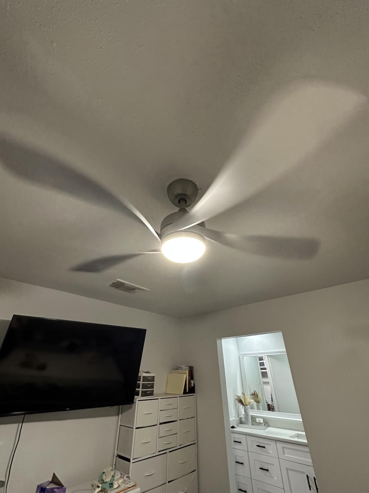 Sofucor 42 Inch Smart Ceiling Fan with Light, 5 ABS Blades customer photo 2