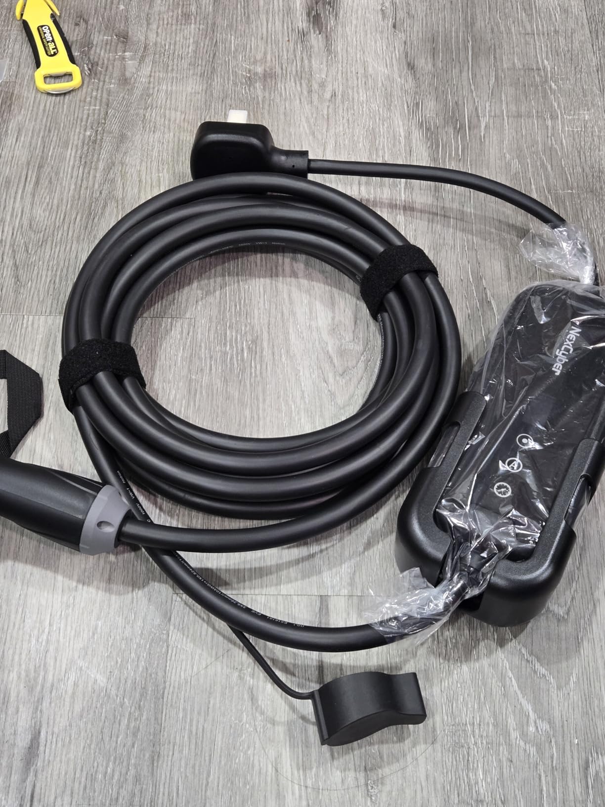 Level 2 EV Charger 32Amp with WiFi APP/Plug-Play, 240V NEMA 14-50P Plug, 25FT Cable with ETL Certified, Portable Electric Vehicle Charging Stations EVSE J1772 Connector customer photo 2