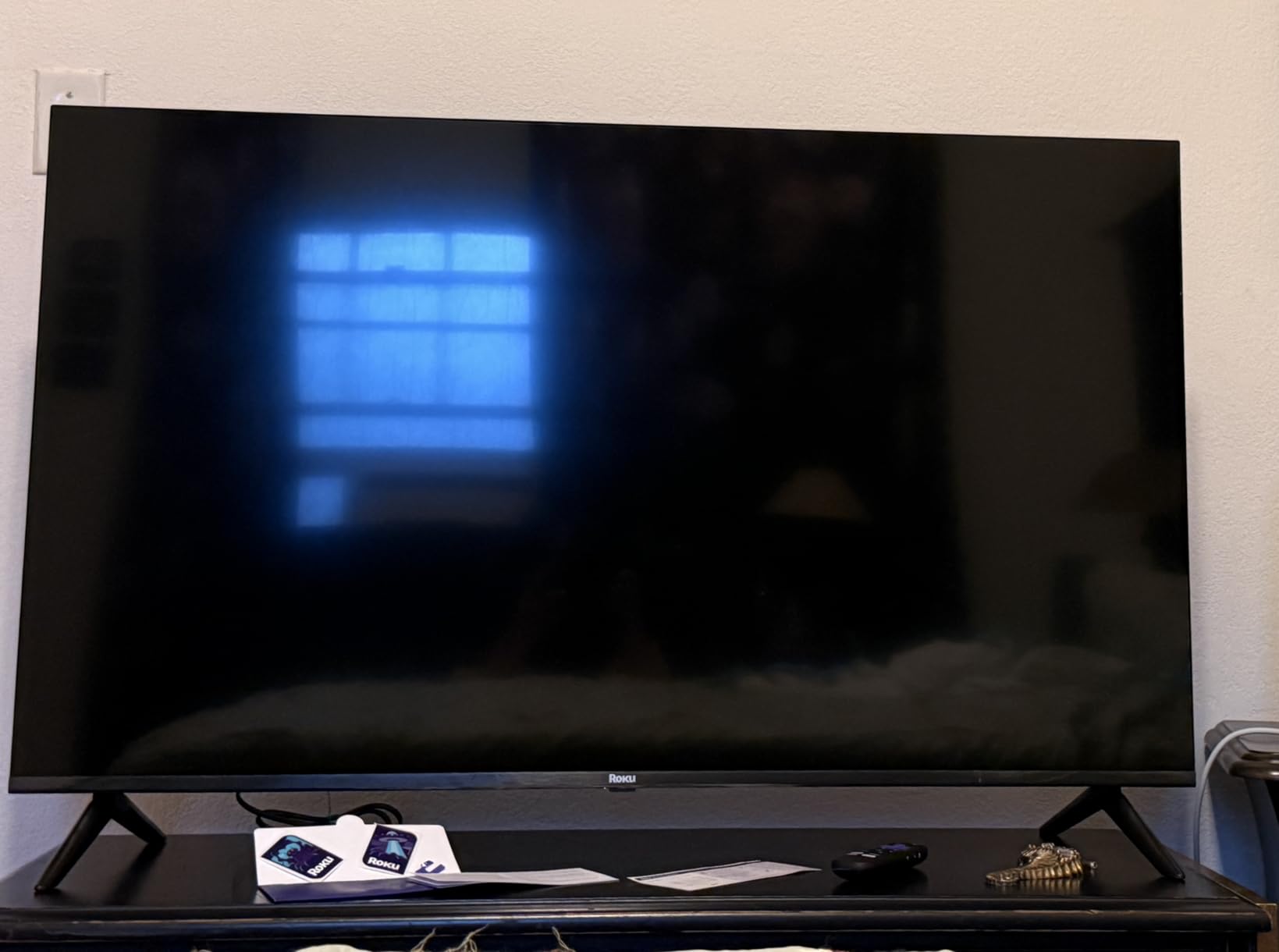 Roku 55-Inch Select Series Smart TV 2026-4K QLED TV - Roku TV customer photo 2