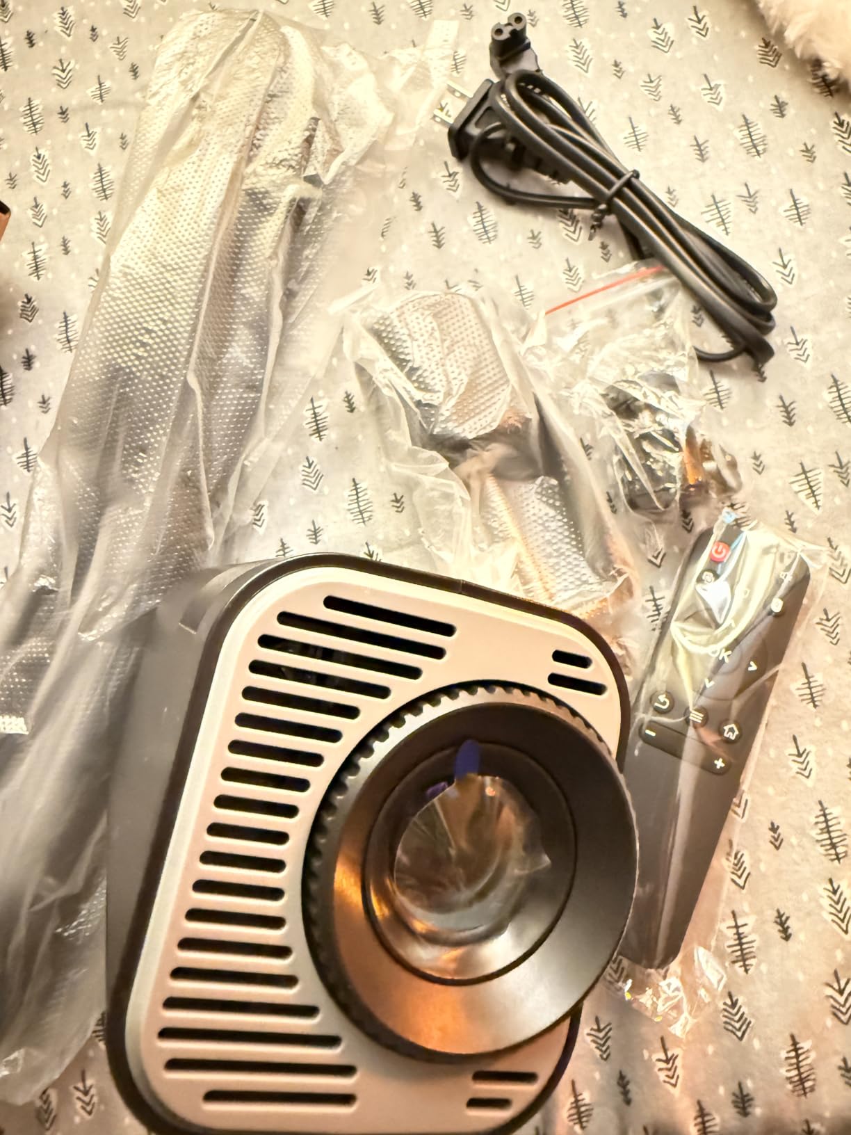 Art Projector for Tracing, Drawing Projector on Wall Canvas for Adults customer photo 2