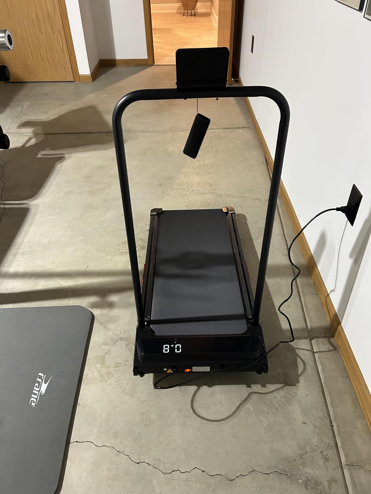 Small Treadmill for Home, Walking Pad Treadmill with Incline and Handle Bar, 3.0HP Electric Under Desk Treadmill for Small Space, 0.6-7.6MPH Portable Mini Exercise Treadmills, 350LBS Capacity customer photo 1