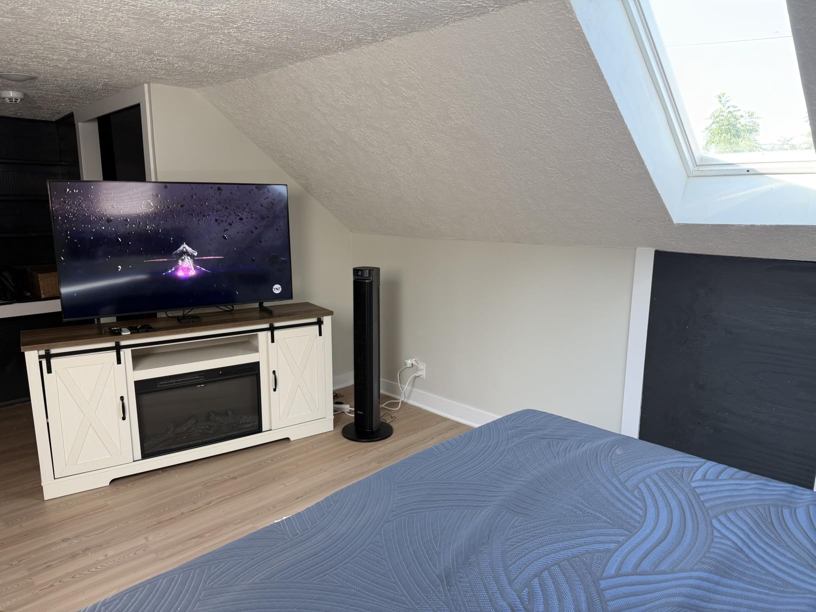 Samsung 65-Inch Class QN70H Series, Neo QLED Mini LED, 4K, Smart TV, 2026 customer photo 1