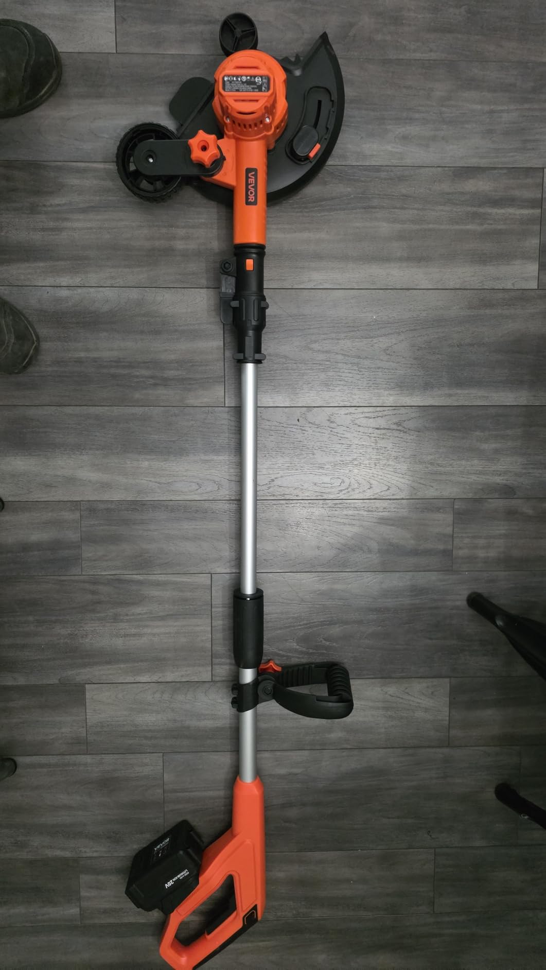 VEVOR Lawn Edger, 8-inch Blade Length, 12 Amp Electric Edger Lawn Tool, 4000 RPM, with 3-Position Blade Depth, 65 Mn, Pivoting Handle, Dual Wheels, for Lawns, Driveways, Yards, and Sidewalk Edges customer photo 1