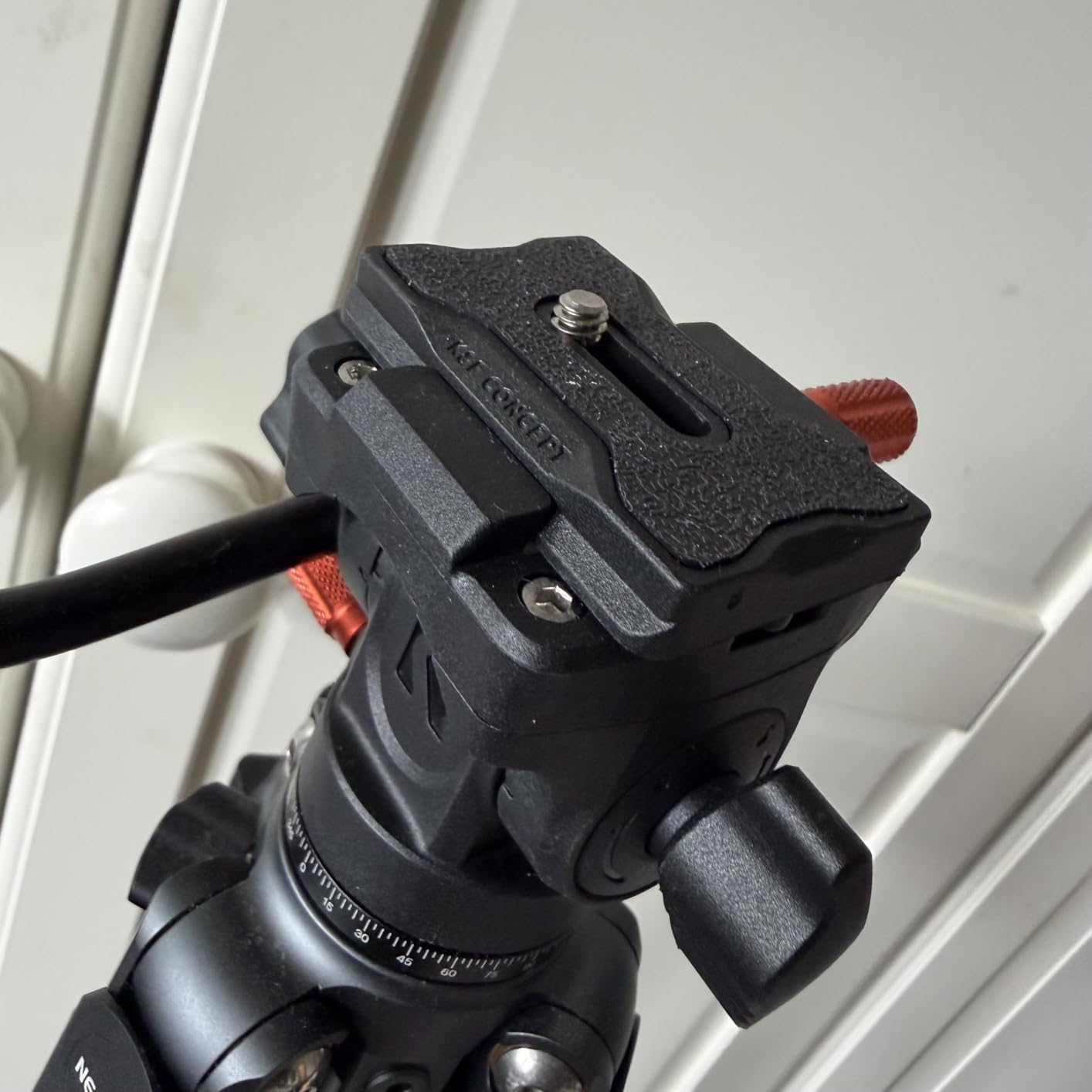 K&F CONCEPT Plastic Fluid Head Silky Smooth for 360°Pan and Tilt customer photo 1