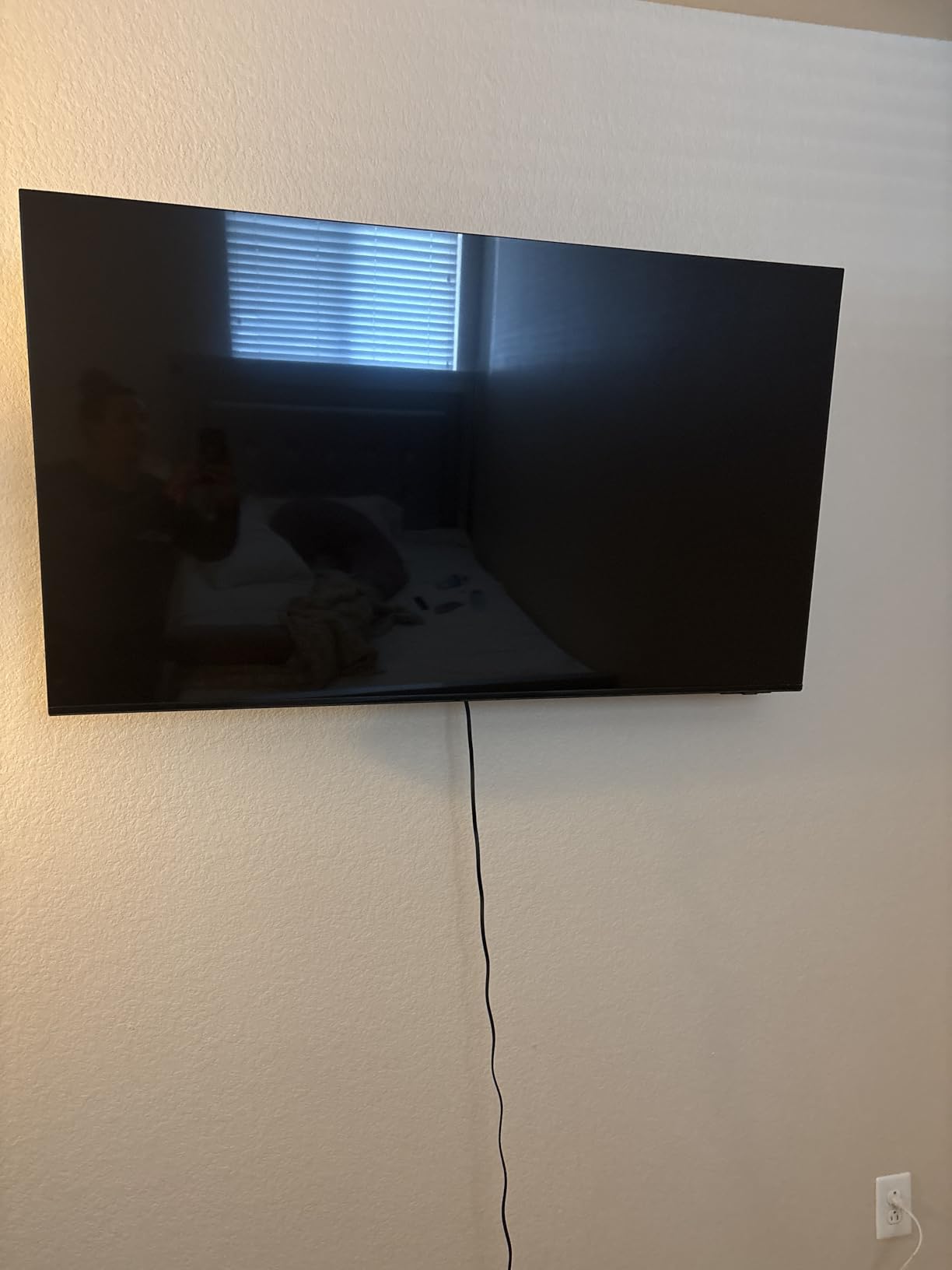 Samsung 43-Inch Class U8000H Series Crystal UHD, 4K, Smart TV, 2026 Model customer photo 2