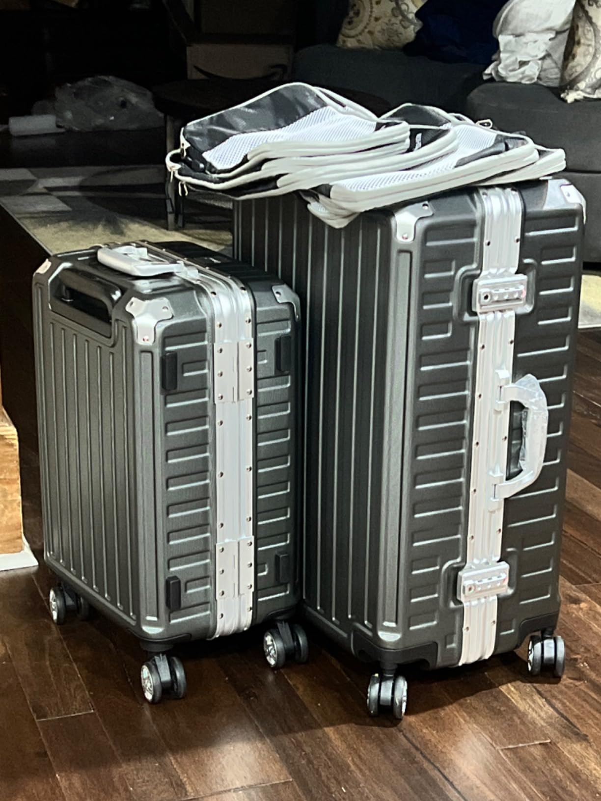 LUGGEX 3-Piece Zipperless Luggage Set, 20/24/28 Inch, Charcoal Metallic customer photo 1