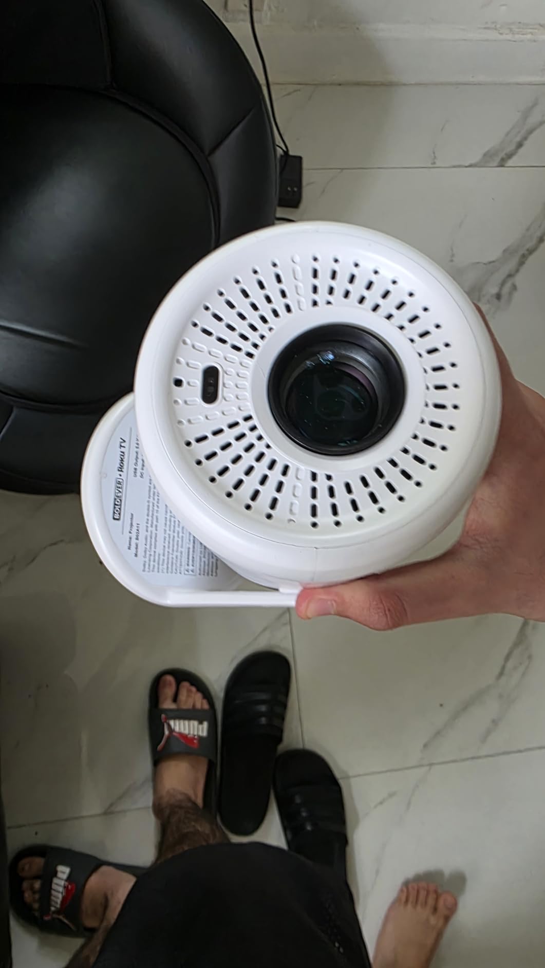 Roku TV 1080P FHD Mini Smart Projector with Wi-Fi and Bluetooth customer photo 2