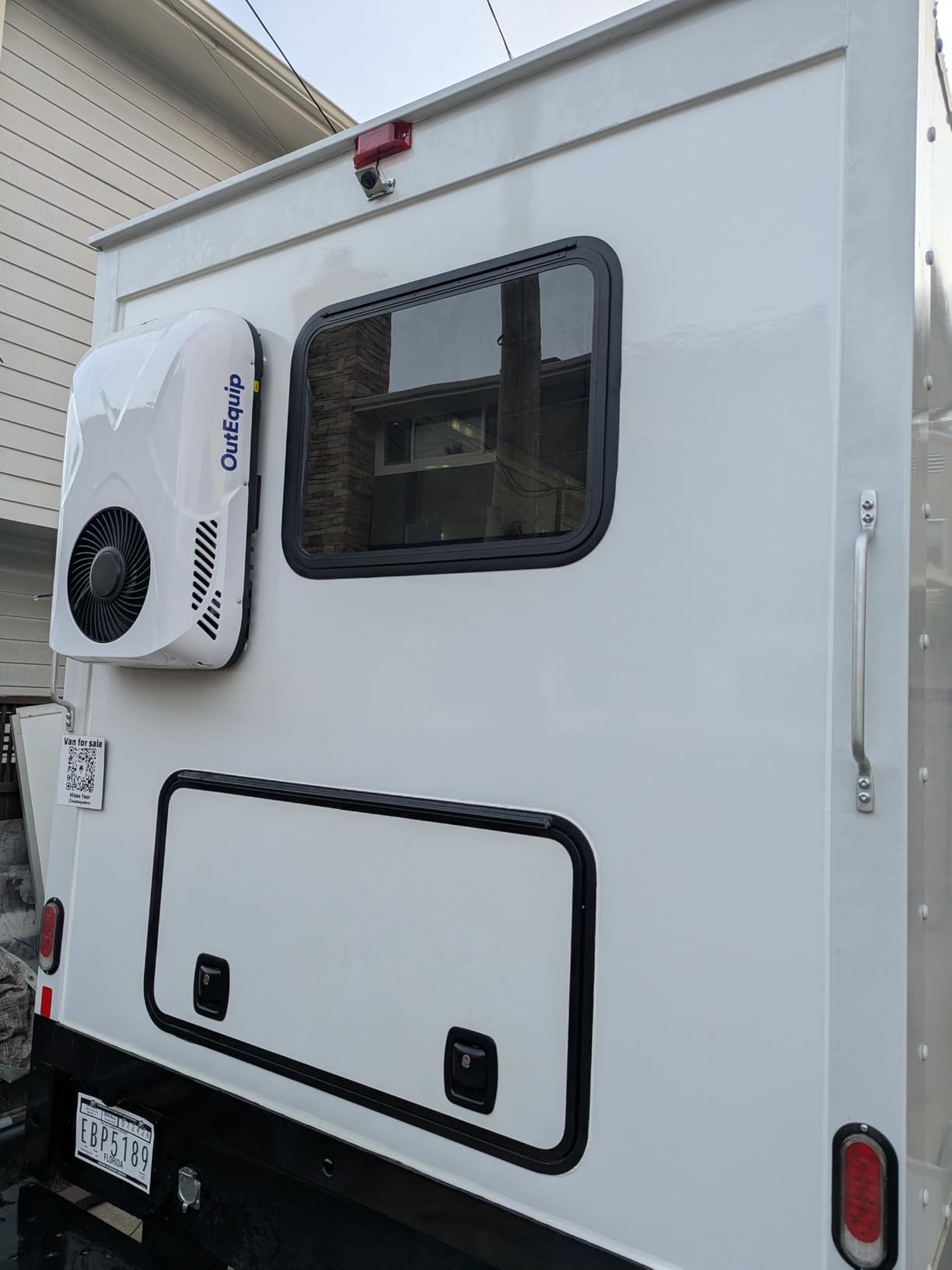 12V RV Air Conditioner, Dual-Mount Wall or Rooftop, 10000 BTU DC AC with Heater, Quiet AC Unit for Van Camper Trailer customer photo 1