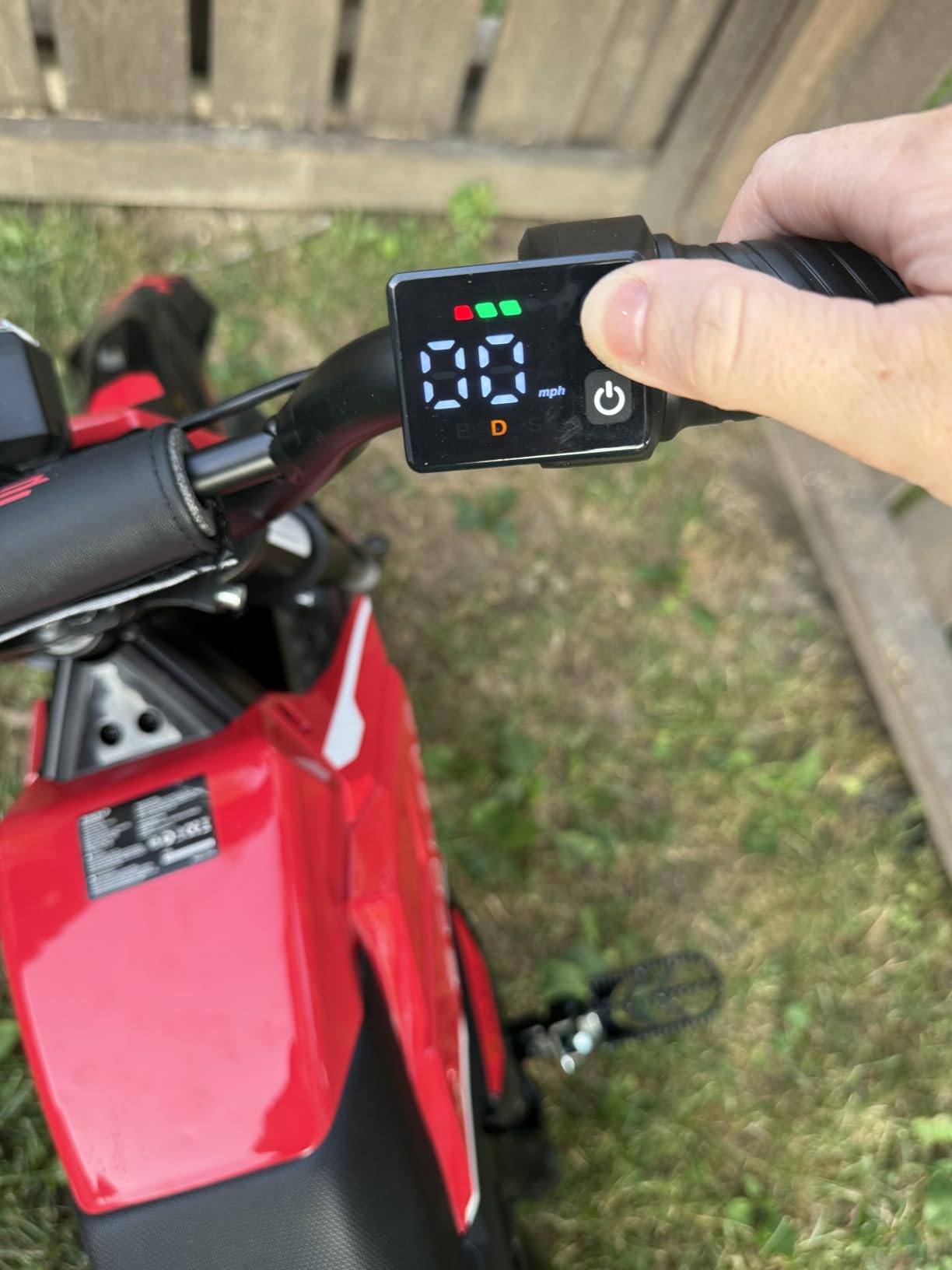 K2 Kids Electric Dirt Bike, 36V 850W Peak Motor, 20 MPH, 18-Mile Range, 3-Speed Modes, Dual Suspension & Disc Brake, Electric Motorcycle for Kids Ages 4-10 customer photo 2