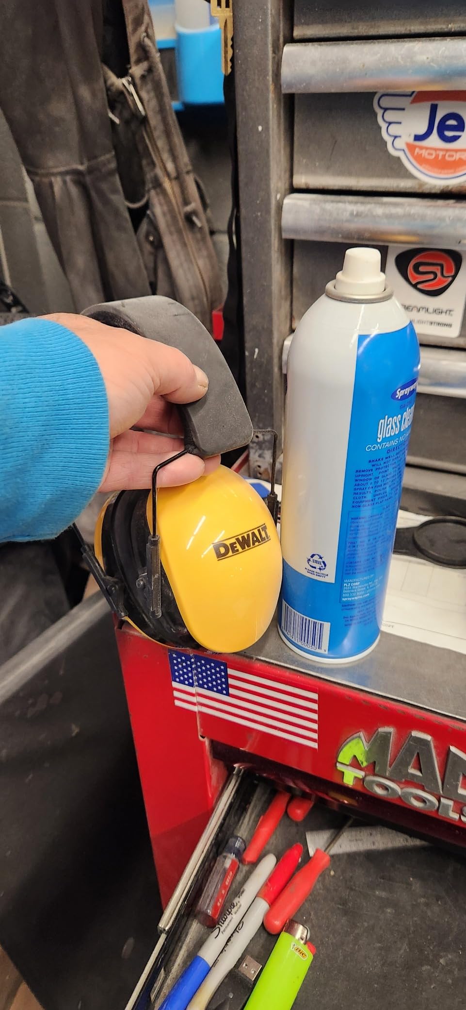Dewalt DPG62-C Interceptor Protective Safety Earmuff Yellow/Black, Adult customer photo 1