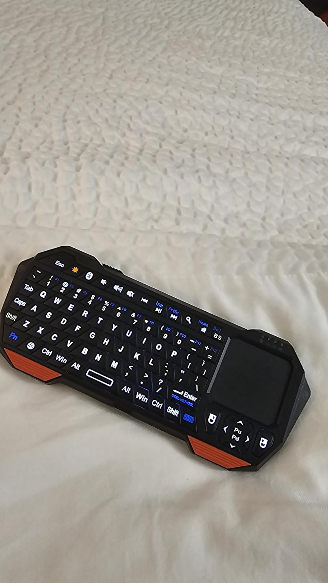 Fosmon Mini Keyboard with Touchpad Mouse, 2.4G Wireless+ Bluetooth, Backlit customer photo 1