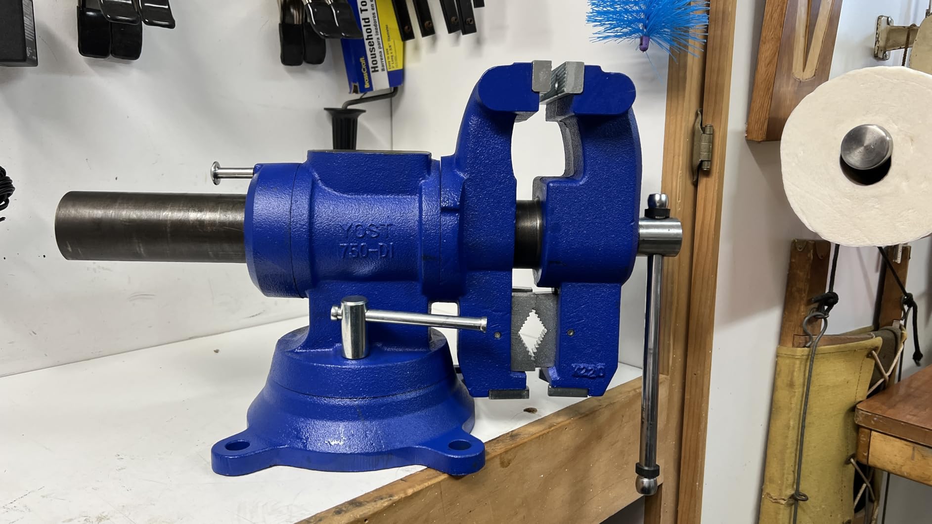 Yost Vises 750-DI Multi-Jaw Rotating Vise System | 2 in 1 Multipurpose Bench and Pipe Vise | Secure Grip with Swivel Base | Made with a Combination of Ductile Iron & Hardened Steel | Gray customer photo 2
