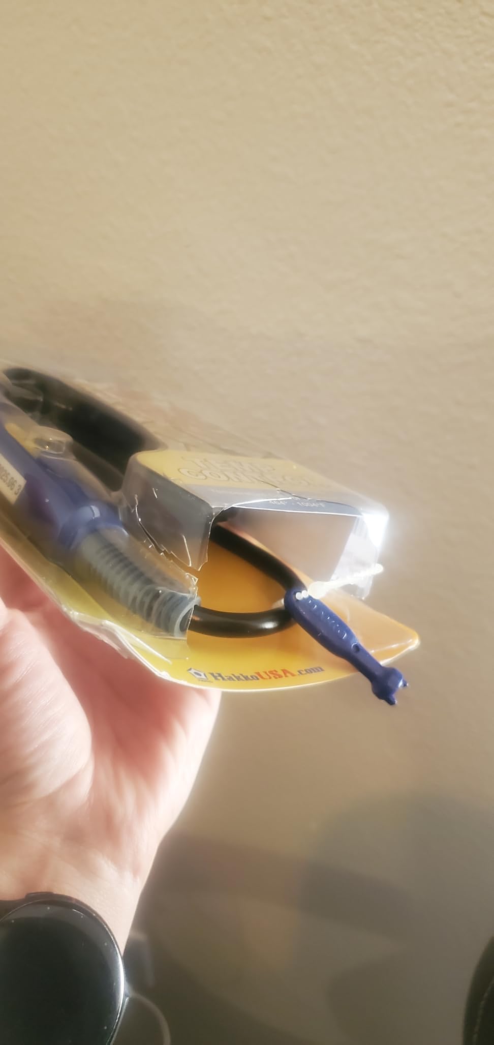 Hakko FX601-02 Adjustable Temperature Controlled Soldering Iron, 67 Watts customer photo 2