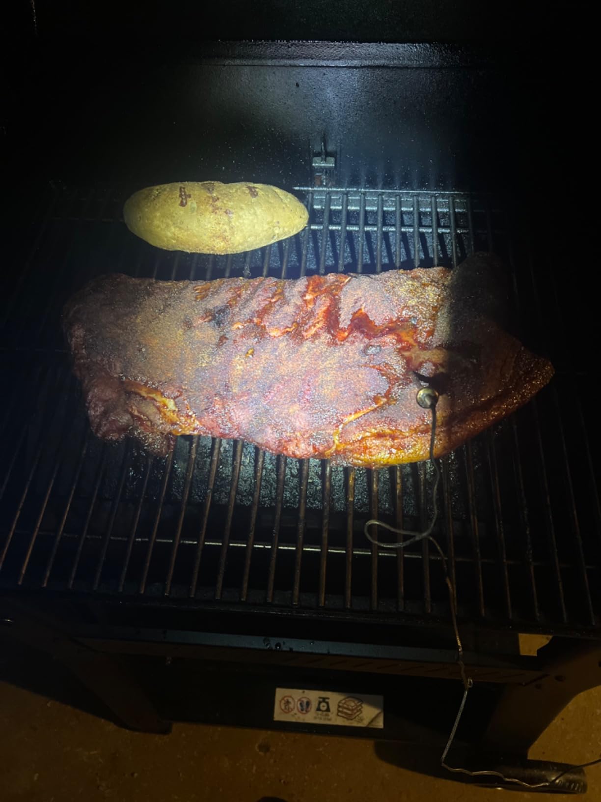 Weber Searwood™ 600 Wood Pellet Smoker Grill – Wi‑Fi & Bluetooth‑Enabled Outdoor Grill for Smoking, Searing, Rapid React PID & Cooking up to 600°F, Black customer photo 2