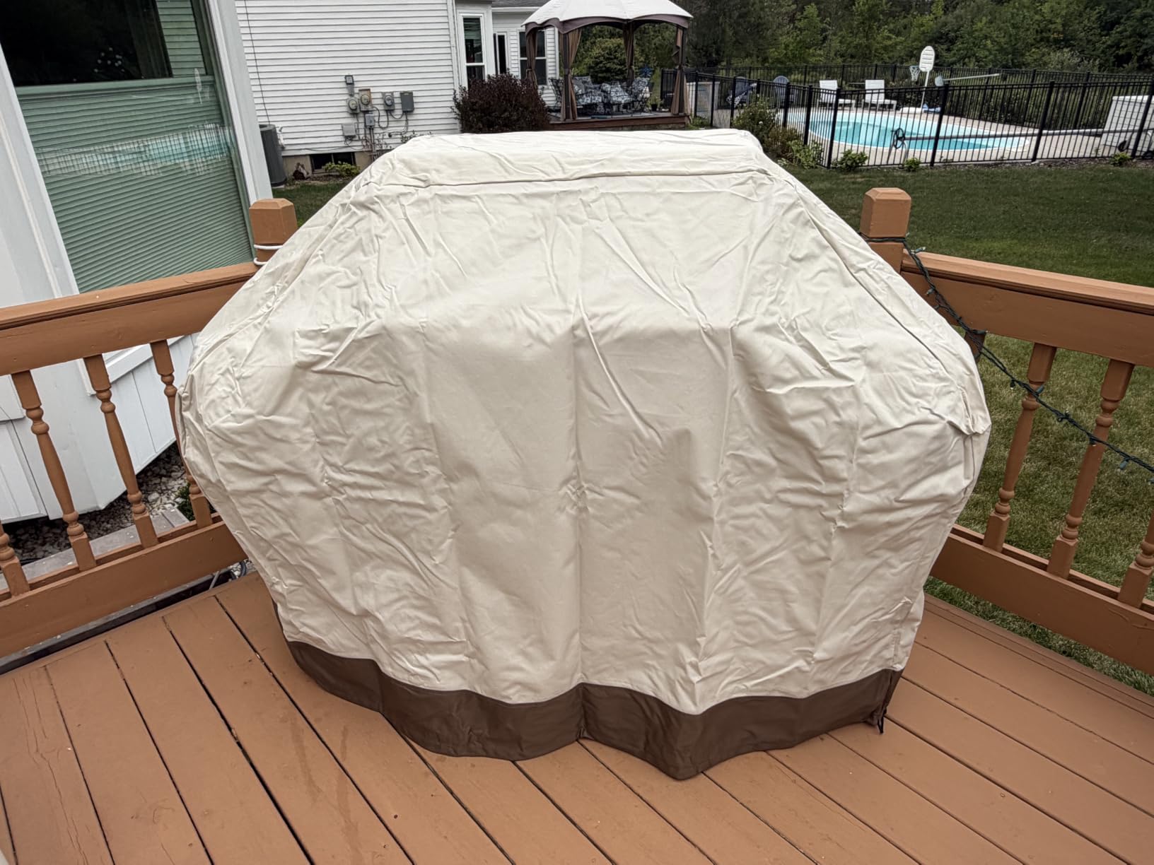 Amazon Basics Gas Grill Barbecue Cover for Outdoor, Waterproof, UV Resistant, Weather Resistant, All Weather Protection, Durable, 65 inch, Large, Beige customer photo 1