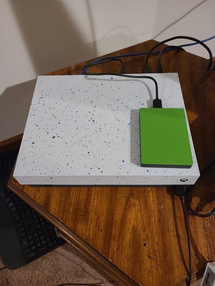 Seagate STEA2000403 Game Drive for Xbox STEA2000403-Hard 2 TB-USB 3.0-Green, 2TB customer photo 2
