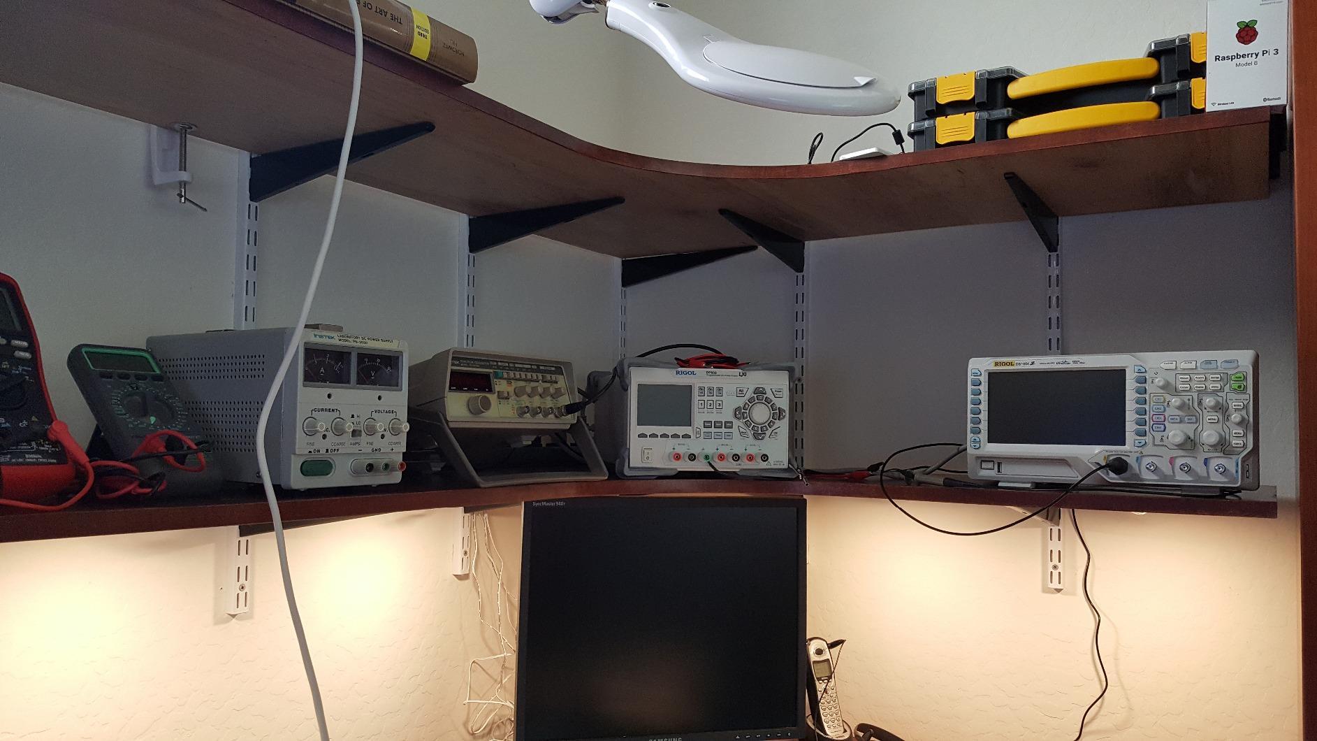 Rigol DS1054Z Digital Oscilloscope, 50MHz, 4 Channel, 1GSa/s, Best Value customer photo 1