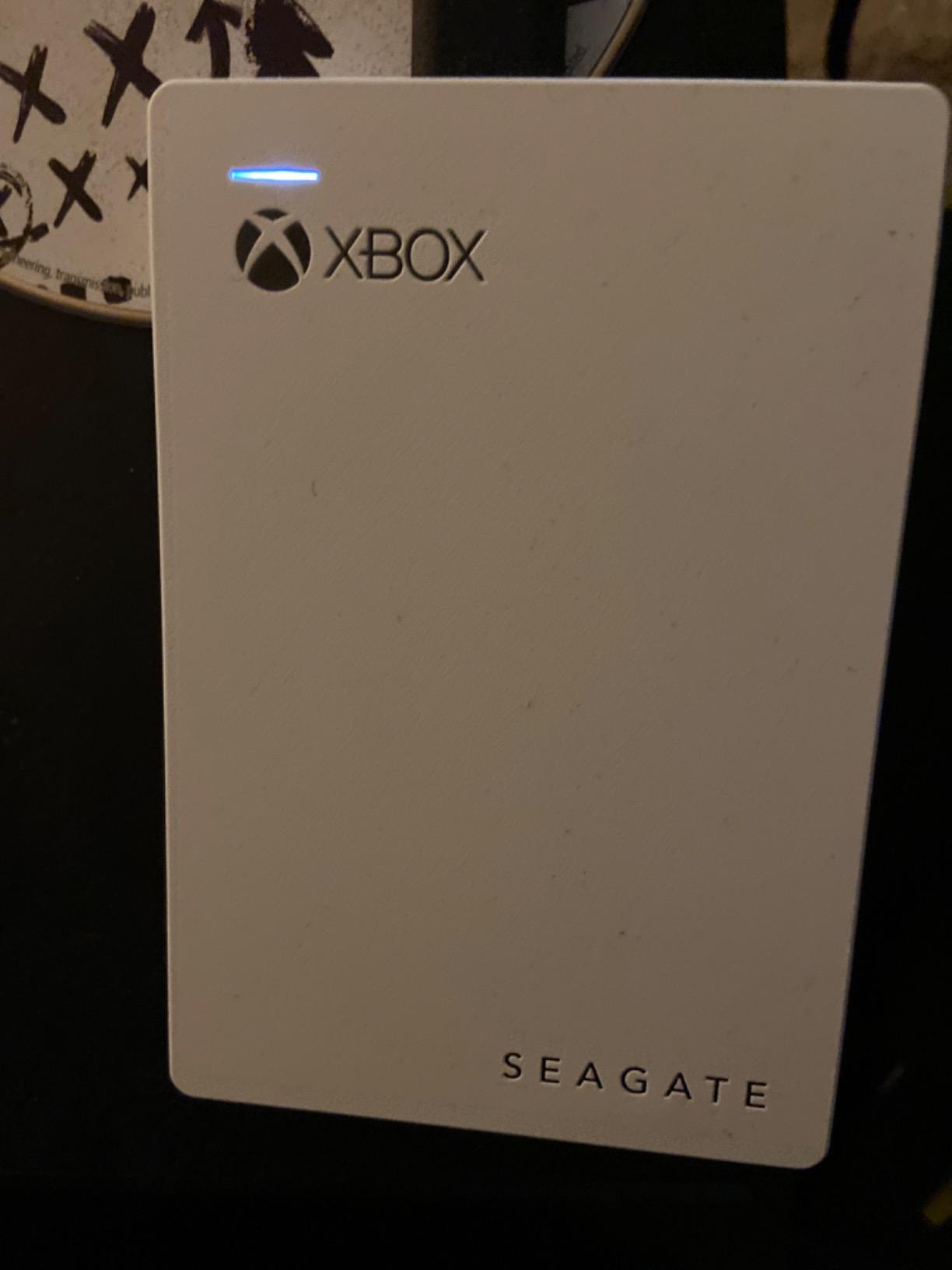 Seagate Game Drive for Xbox Game Pass Special Edition 2TB - White (STEA2000417), Portable customer photo 2