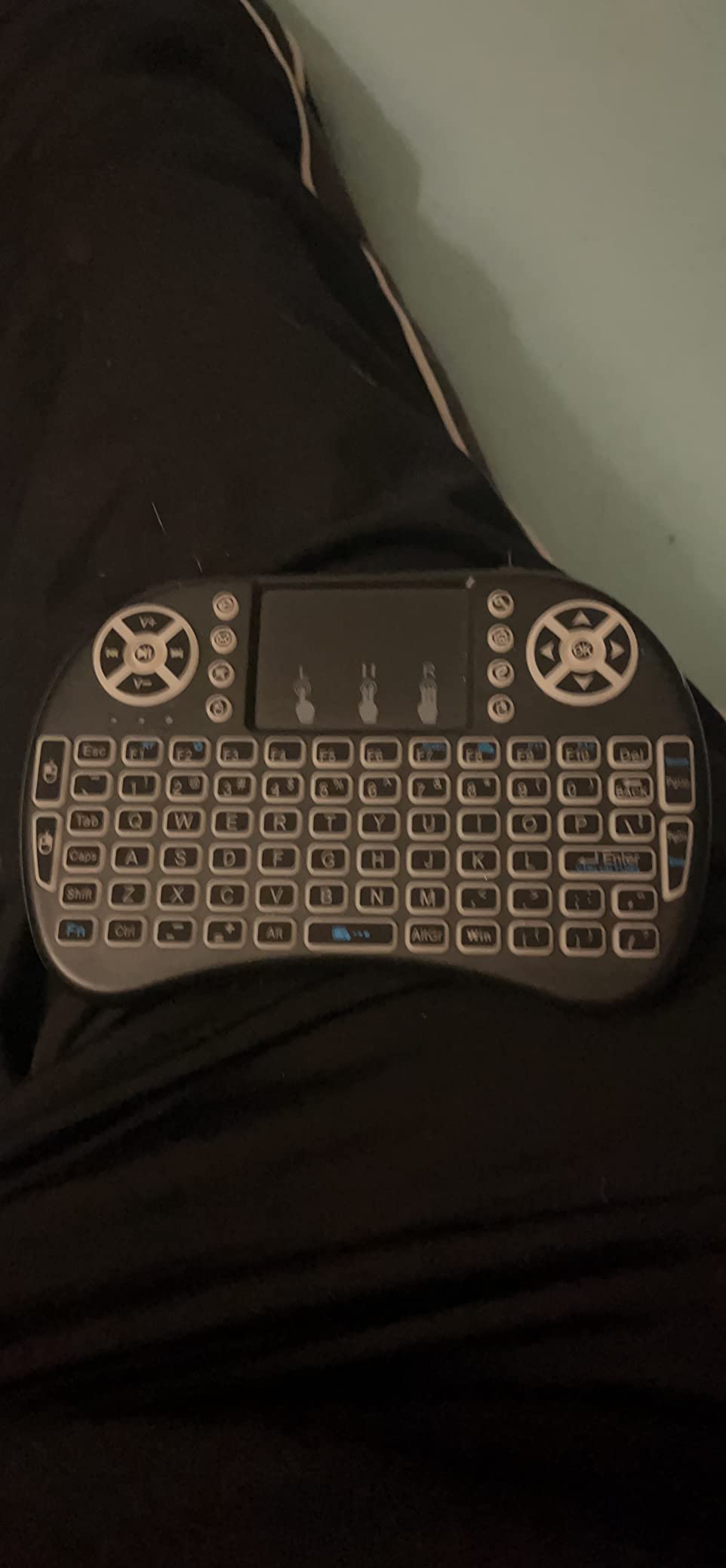 2.4G Mini Wireless Keyboard with Touchpad Mouse, Upgraded Multi BRG Backlight Memory, Portable Wireless Keyboard with USB Receiver Remote Control for Android Smart TV Box Pad Windows Mac:i8 customer photo 2