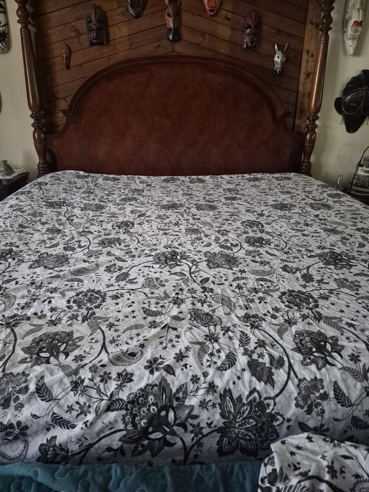 Feather & Stitch 100% Cotton Percale 300 Thread Count Queen 4 Pc Sheet Set customer photo 2