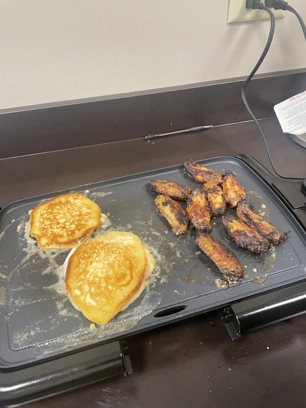 OVENTE Electric Griddle with 16 x 10 Inch Non-Stick Plate, Black GD1610B customer photo 2