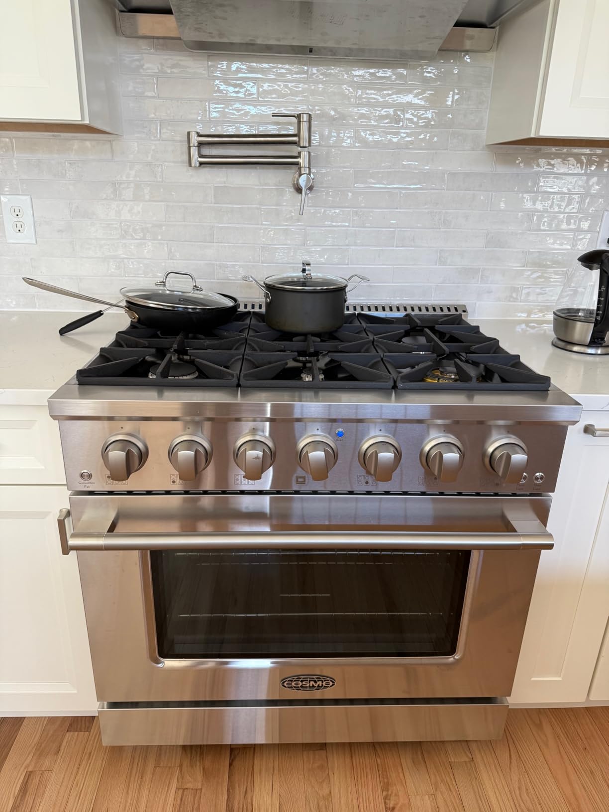36 in. Vista Coll 5.4 cu ft 6 Burner Gas Range, Convection, Stainless Steel customer photo 2