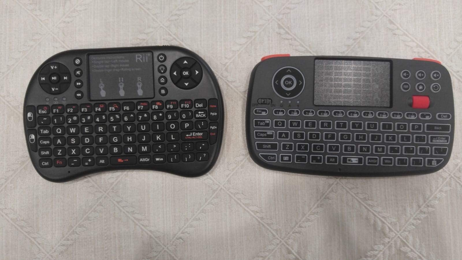 (Upgrade) Rii i4 Mini Bluetooth Keyboard with Touchpad, Blacklit Portable Wireless Keyboard with 2.4G USB Dongle for Smartphones, PC, Tablet, Laptop TV Box iOS Android Windows Mac.Black customer photo 2