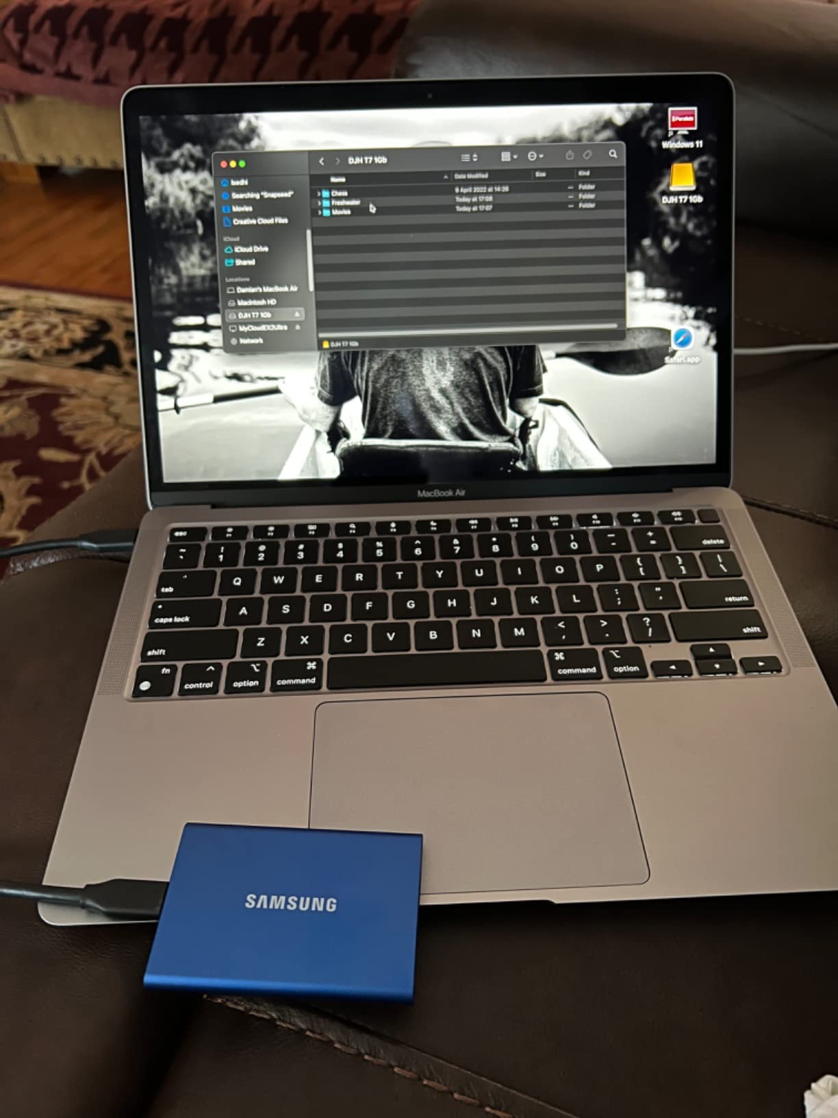 SAMSUNG T7 Portable SSD, 1TB External Solid State Drive, Speeds Up to 1,050MB/s, USB 3.2 Gen 2, Reliable Storage for Gaming, Students, Professionals, MU-PC1T0H/AM, Blue customer photo 1