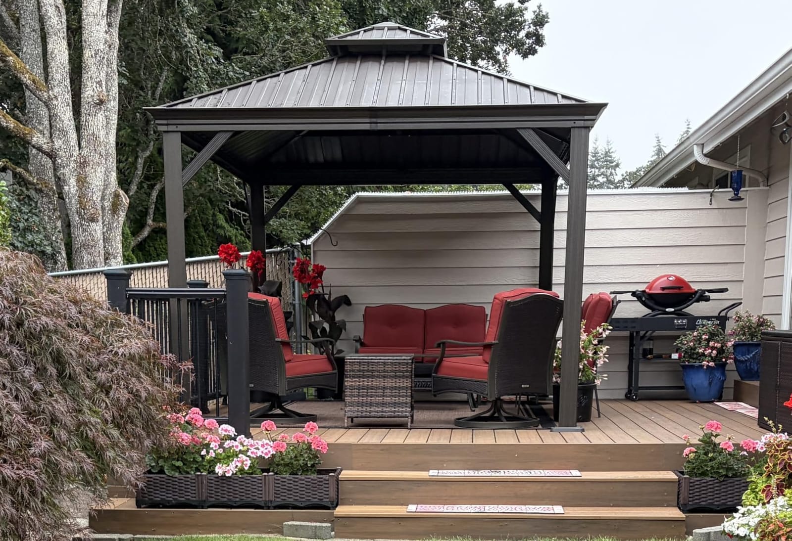 Kozyard Alexander 12' x 12' Hardtop Gazebo, Aluminum Frame customer photo 1