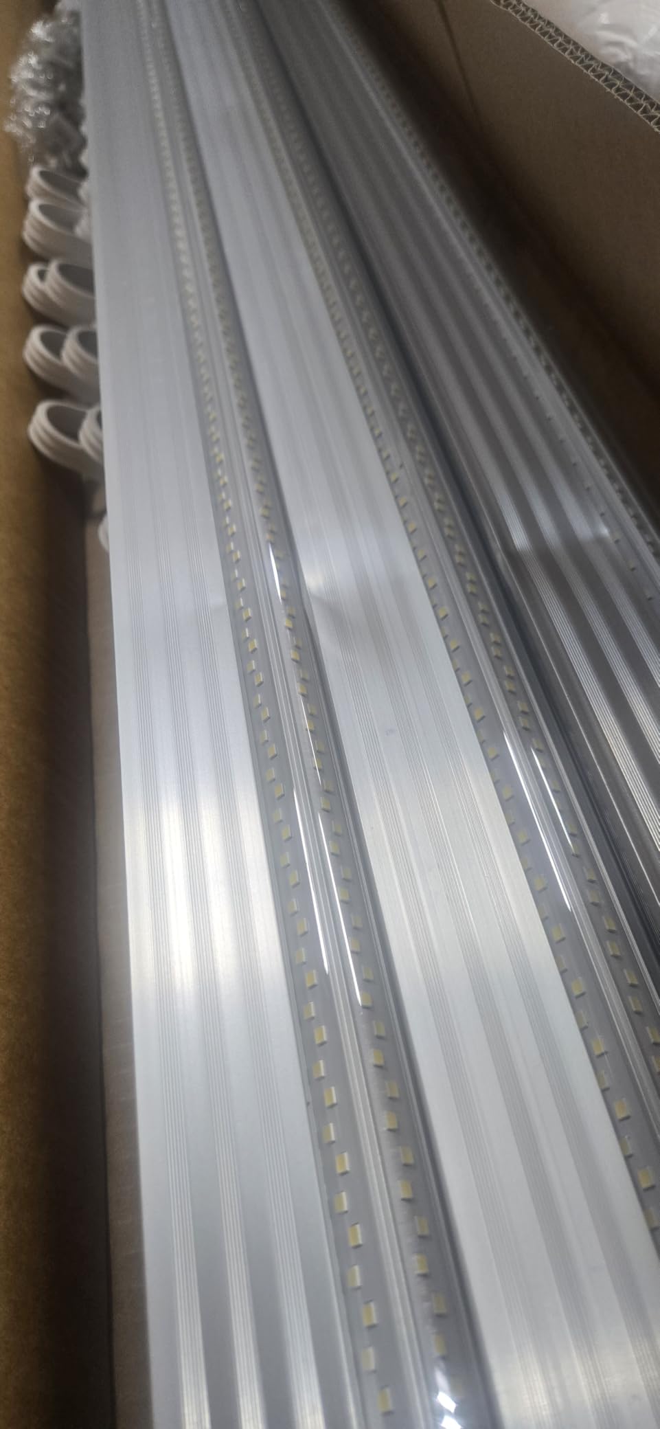 ONLYLUX 8ft LED Shop Light, 8' 100W 15000lm 6000K (12 Pack) customer photo 1