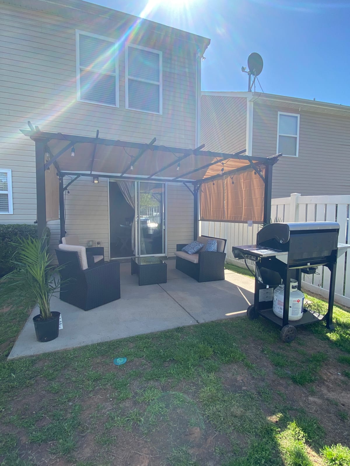 Outsunny 12' x 10' Outdoor Retractable Pergola Canopy with Sun Shade Beige customer photo 2