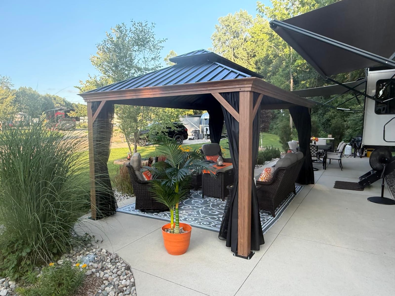 PURPLE LEAF Hardtop Gazebo 12' x 12' with Drainage System, Wood Grain Frame customer photo 2