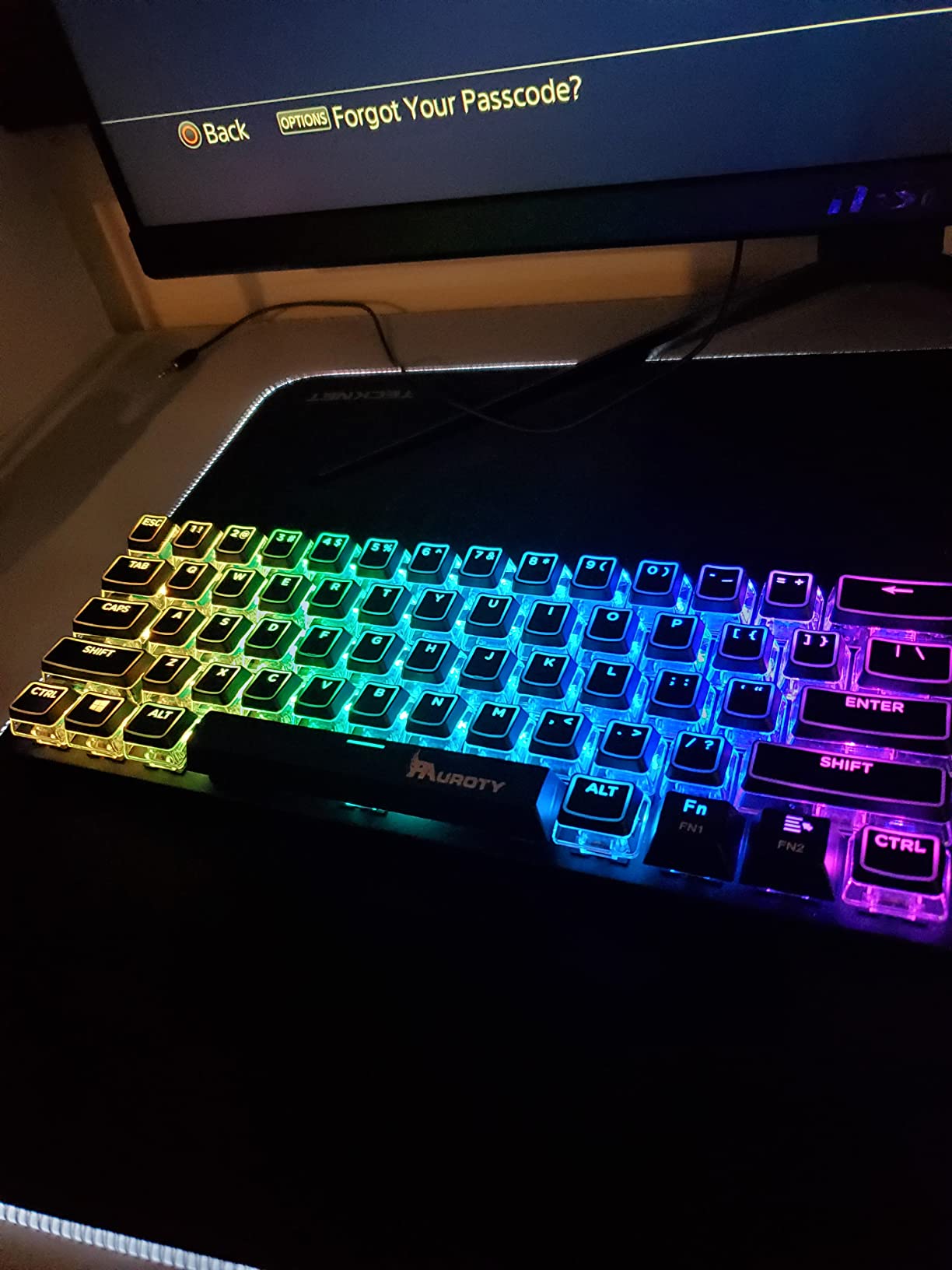 60% Wireless Mechanical Gaming Keyboard, Clicky Blue Switch RGB Backlit customer photo 2