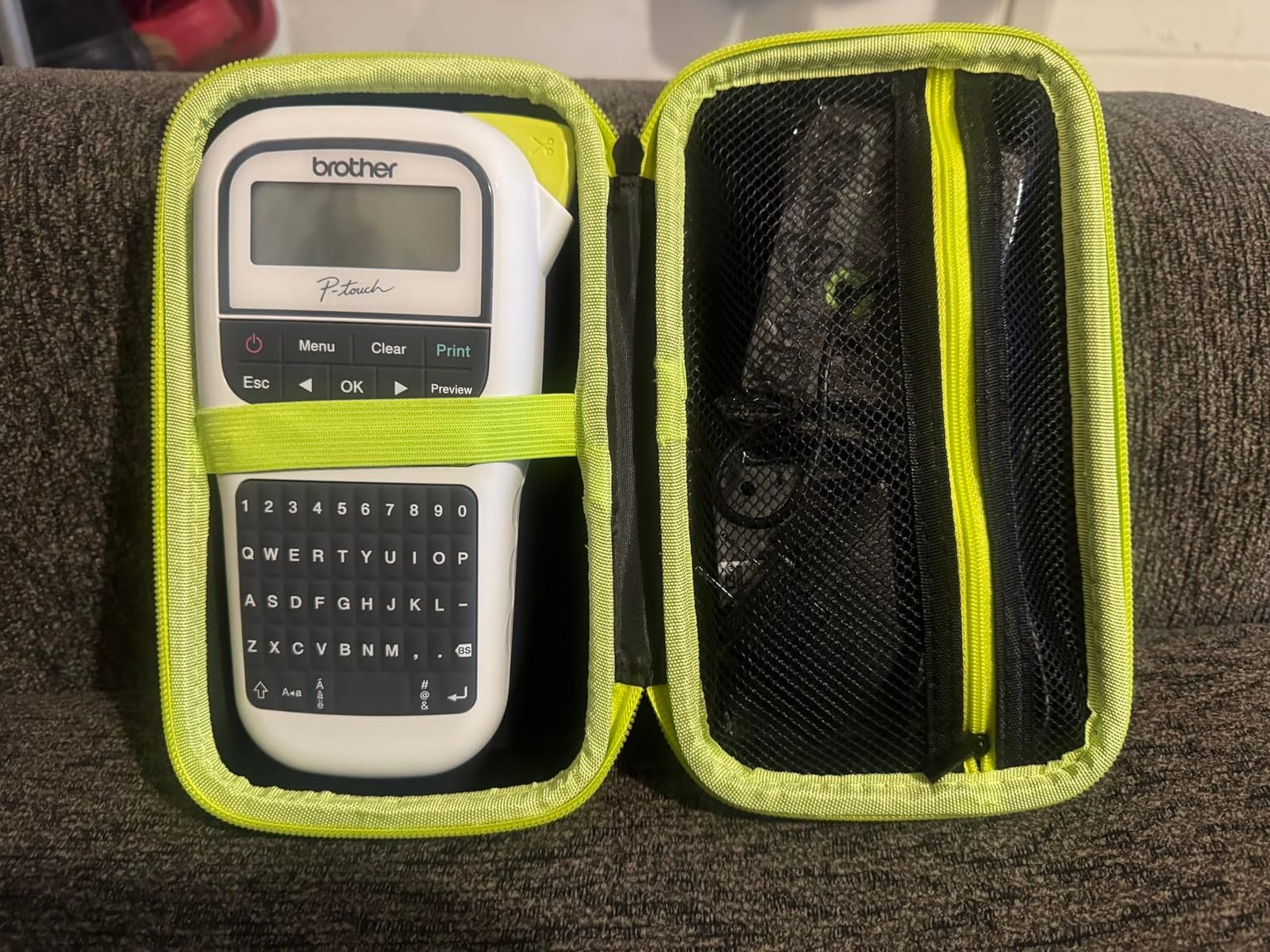 Brother P-Touch, PTH110BP, Easy Portable Label Maker Bundle (4 Label Tapes Included), White, Small customer photo 2