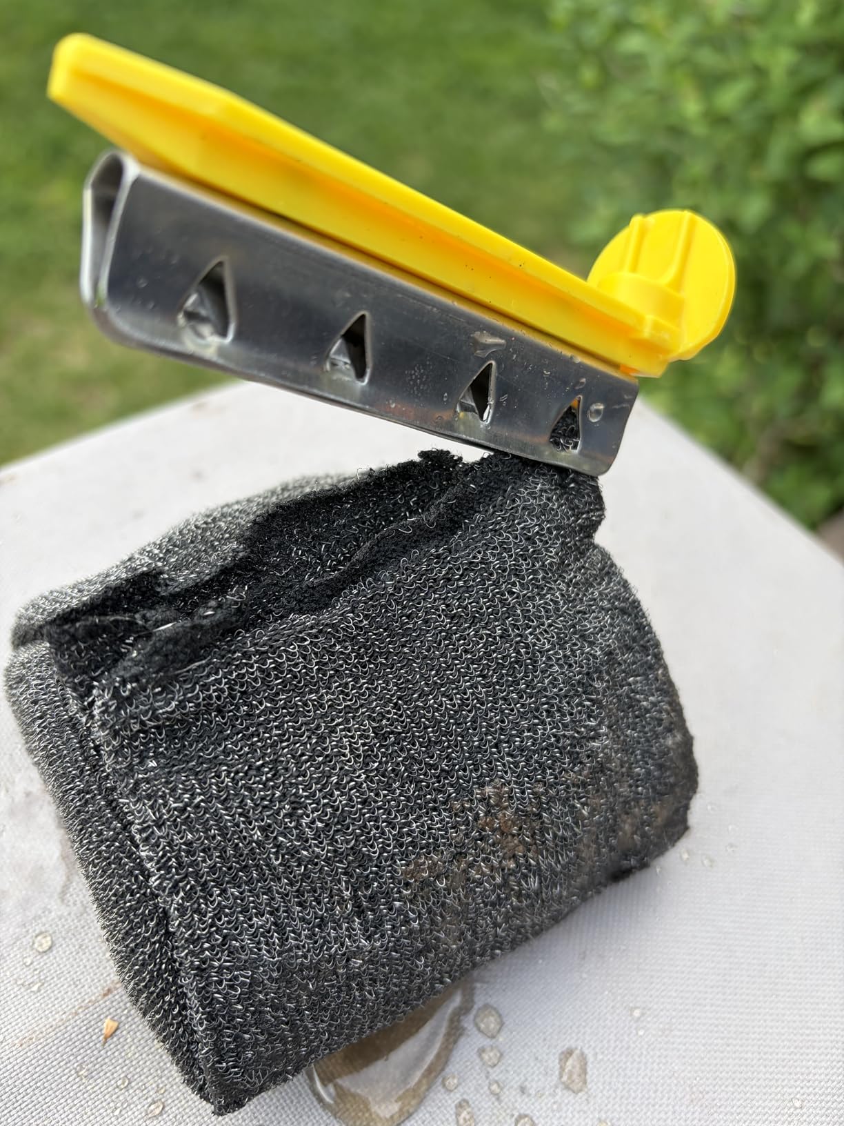 Scrub Daddy BBQ Daddy Grill Brush for Outdoor Grill - Bristle Free Grill Brush with Steel Grill Scraper + Scrub Brush - Temperature Controlled Scrubbing Power for Grill Cleaning (1 Count) customer photo 1
