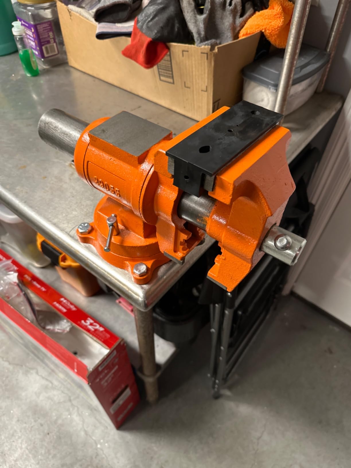 PONY 5 Inch Heavy Duty Bench Vise with 360-Degree Swivel Base and Head customer photo 1