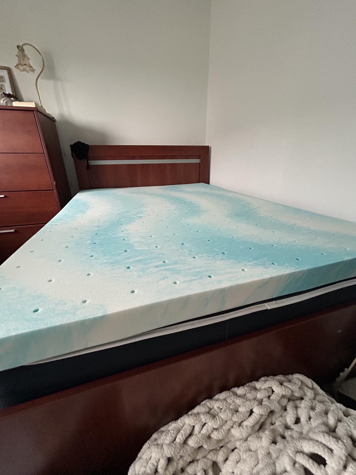 PERLECARE 3 inch Queen Ventilated Memory Foam Mattress Topper, Blue customer photo 1