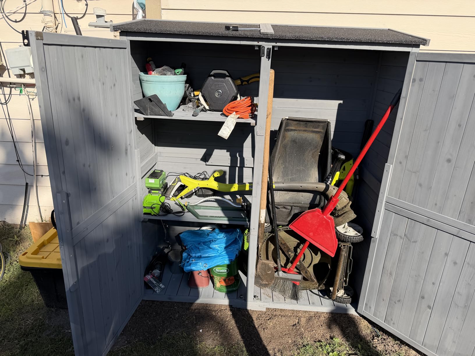 Gizoon Outdoor Storage Cabinet with 3 Shelves, Double Lockable Wooden Shed customer photo 2