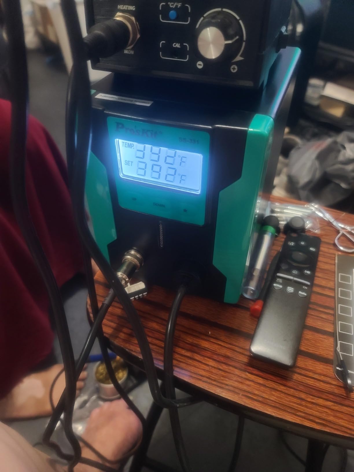 SS-331N Electric Solder Suction Gun LCD Electric Desoldering Gun Anti-static 90W High Power Strong solder sucker Suction SS-331 Desoldering Station customer photo 1