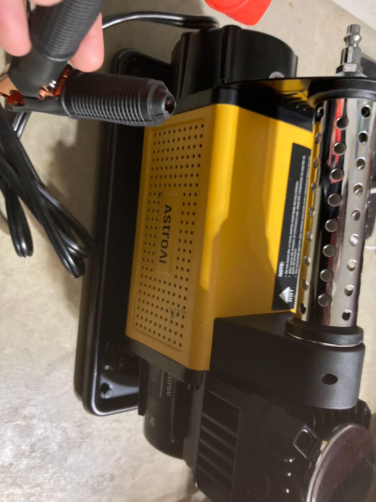 AstroAI T6 Offroad Air Compressor, 12 V Portable Air Pump with 7.06 CFM, AirCtrl, ¼ NPT Quick Connector, Heavy-Duty Truck Tire Inflator, Max 150 PSI for 4 × 4 SUV Vehicle RV ATV customer photo 2