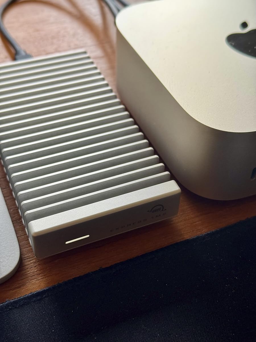 OWC Express 1M2 2TB USB4 40Gb/s Portable NVMe SSD Storage Solution customer photo 1