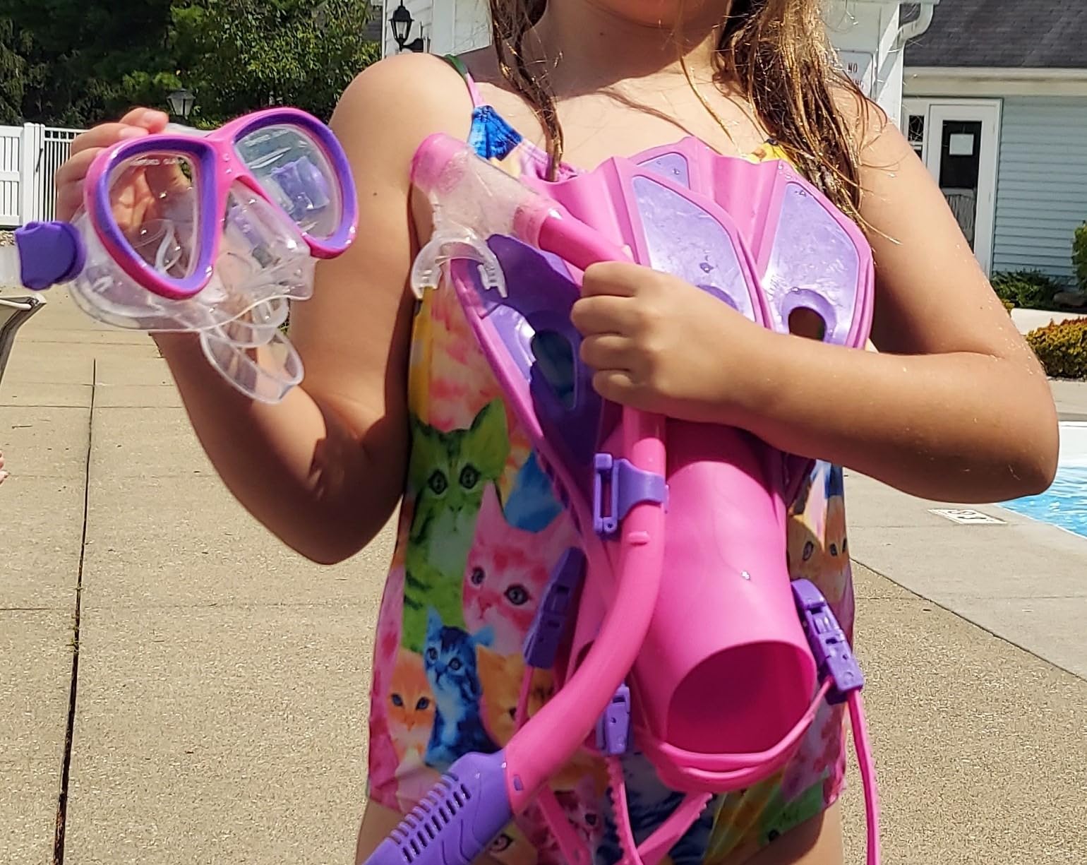 Snorkeling Gear for Kids Ages 5-15, 4 in 1 Mask Fins Snorkel Set with HD Tempered Glass Panoramic View Anti-Fog Mask, Dry Top Snorkel, Adjustable Trek Fins, and Mesh Bag, Kids Snorkel Set for Youth customer photo 2