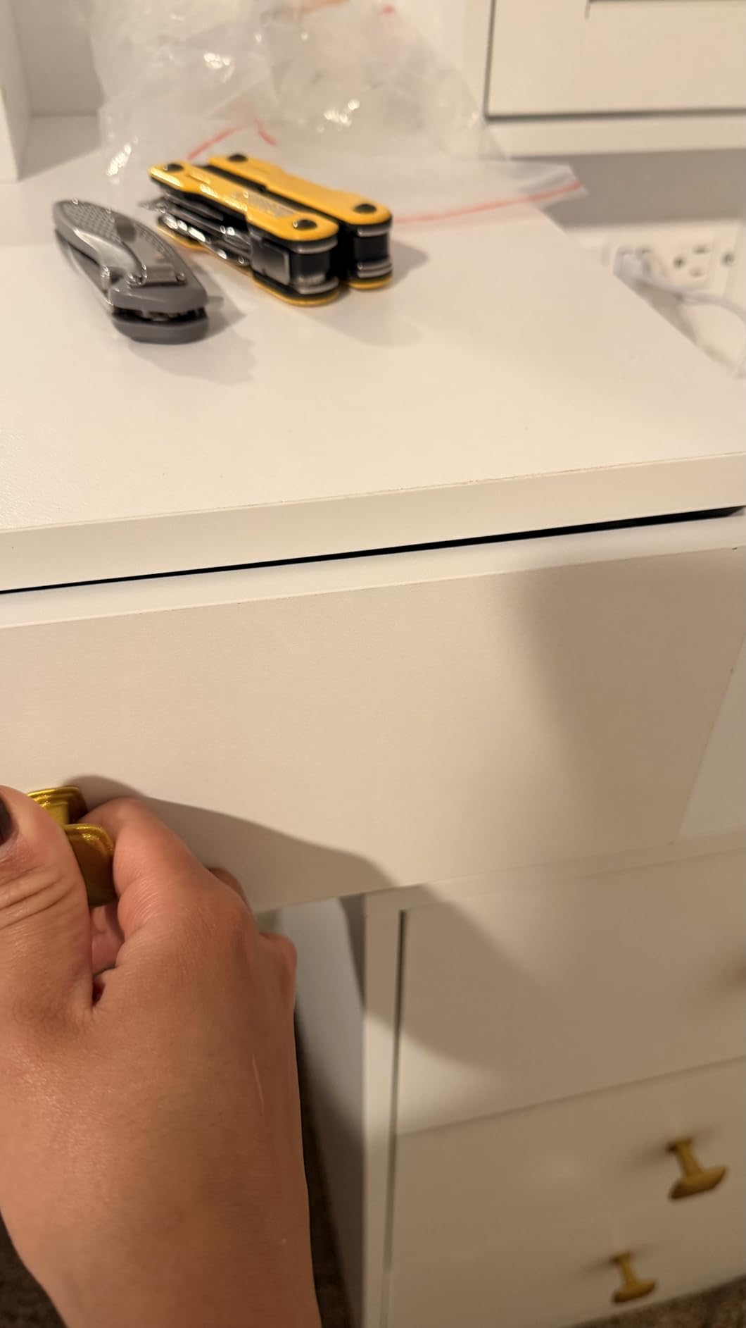 Vanity Desk with Mirror and Lights, Makeup Vanity Table Set with 5 Storage Drawers, Power Outlet & Chair, Small Dressing Table with RGB Ambient Light, Adjustable Brightness for Girls Bedroom, White customer photo 1